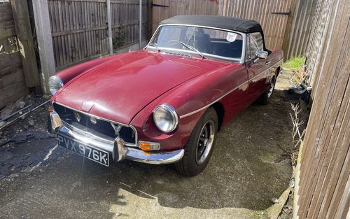 1971 MG MGB (picture 1 of 24)
