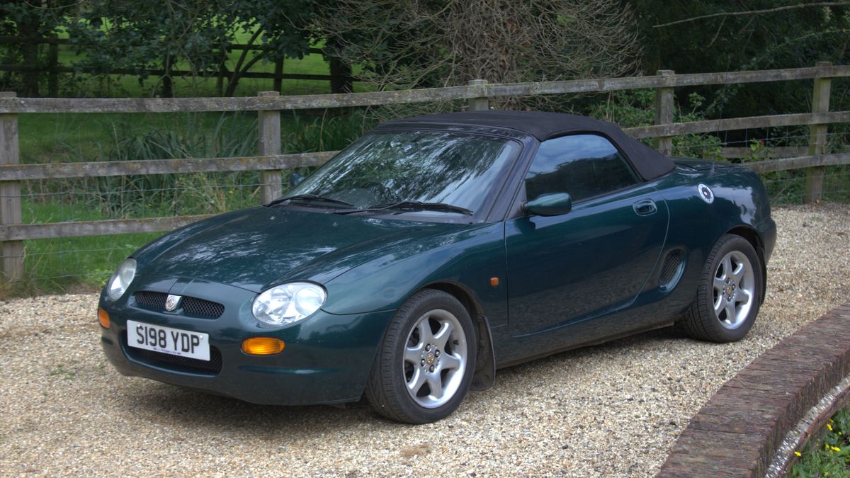 1998 MG MGF Green Manual, 5 speed Right Hand Drive in Dereham, United ...