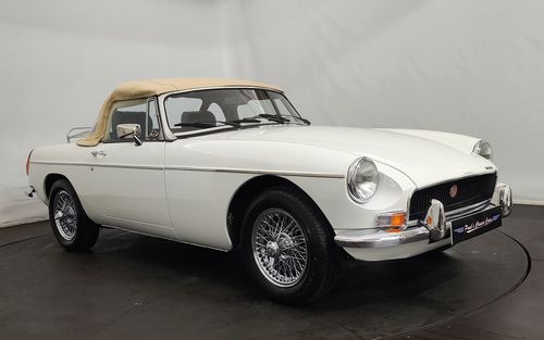 1976 MG MGB (picture 1 of 85)
