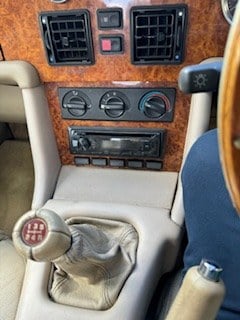 1995 MG RV8 - 9