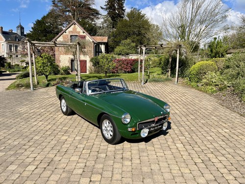 MG B - 1975 For Sale
