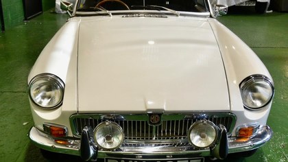 1968 MG MGB roadster White