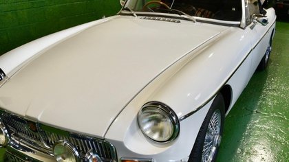 1968 MG MGB roadster White