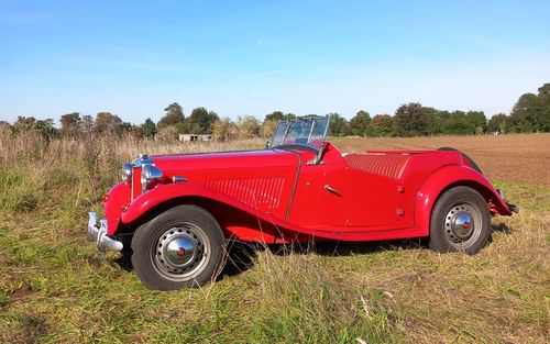 1951 MG T-Type (picture 1 of 3)