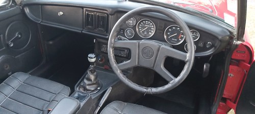 1977 MG MGB Roadster - 2