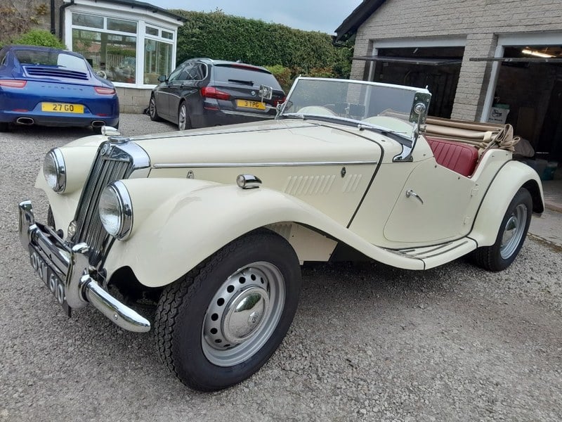 1954 MG TF ROADSTER