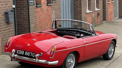 1965 MGB MK1 pull handle Roadster, concours restoration