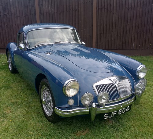 1958 MG MGA 1800cc COUPE 5 speed, High ratio diff 15" wheels