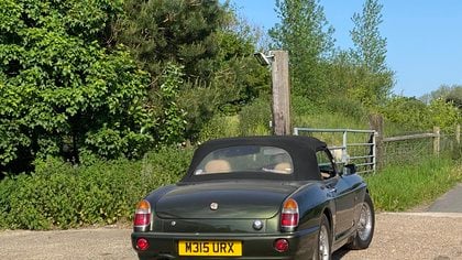 1995 MG RV8, only 15900 miles. Stored in dry Garage. Nr 1292