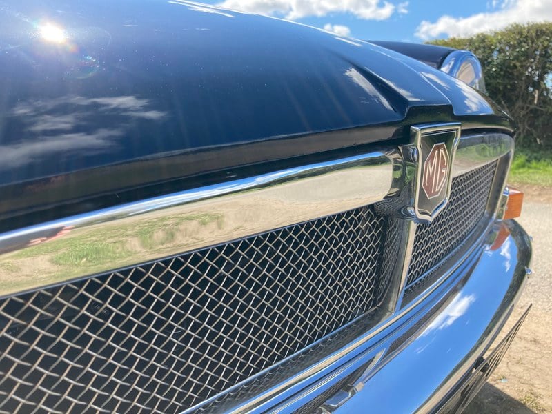 MGB GT V8 Sebring body full rebuild