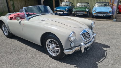 1959 MGA 1600 MK1 in Dove Grey A vendre