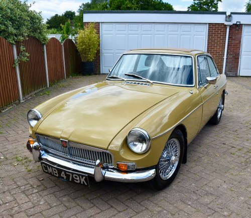 1971 MG B GT harvest gold VENDUTO