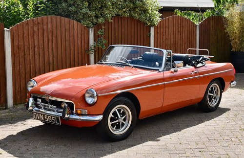 1973 MG B roadster Blaze Orange Kaufen Bei