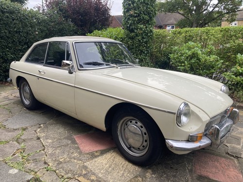 1969 MG MGB GT AUTOMATIC