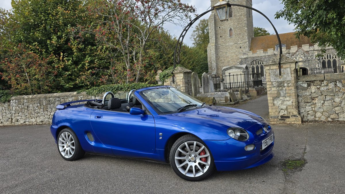 2001 MG MGF Blue Manual, 5 speed Right Hand Drive in Burnham-on-Crouch ...