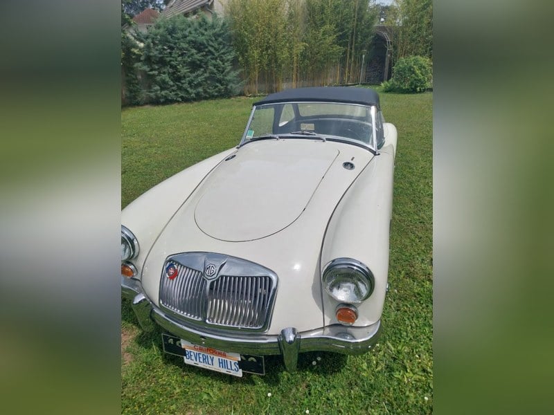 MG MGA - 2000