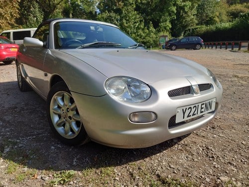 2001 MG MGF