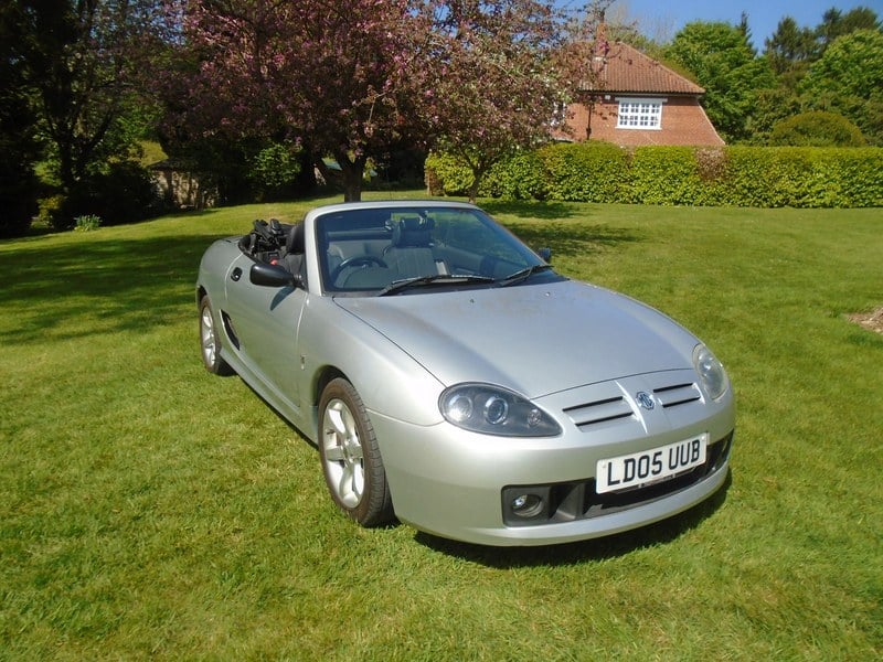 2005 MG TF