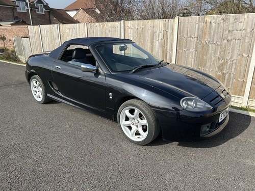 2004 MG TF