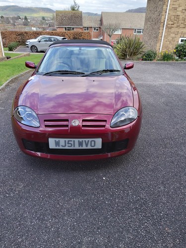 2001 MG MGF