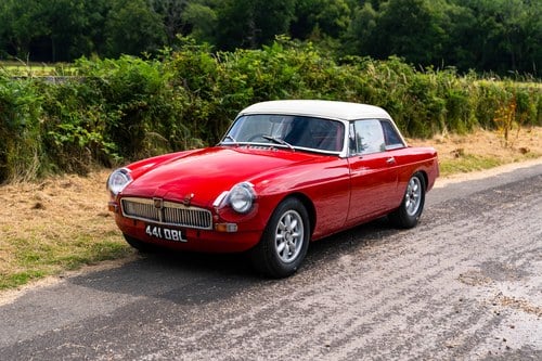 Lot 127 1965 MGB FIA Competition Roadster with Hardtop Zu verkaufen durch Auktion