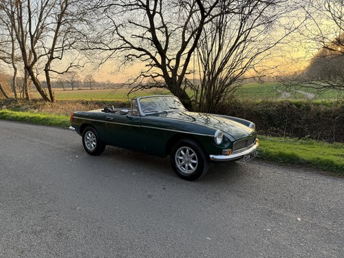 1975 MG B Roadster For Sale