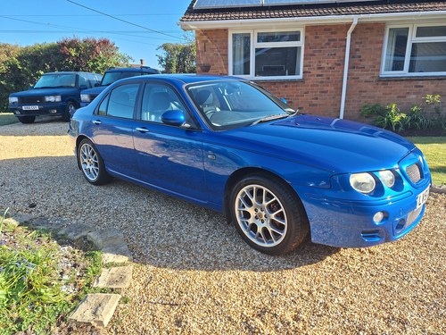 2003 MG ZT