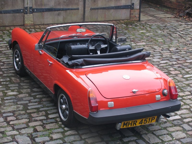 Rapid Classics: Eine Suche. Alle Oldtimer. 23 » Rapid Classics: Eine Suche. Alle Oldtimer. 1976 MG Midget 1500
