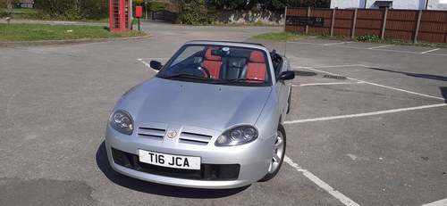 2005 MG TF