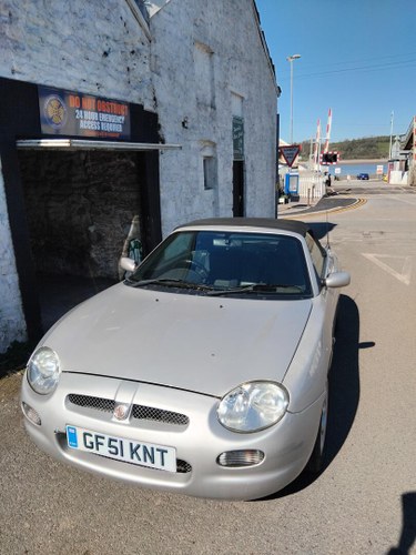 2001 MG MGF