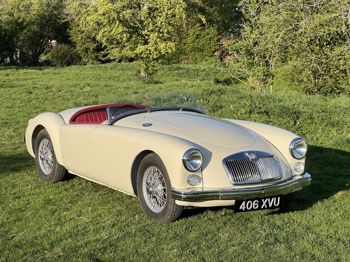 1960 MG MGA - Fast Road