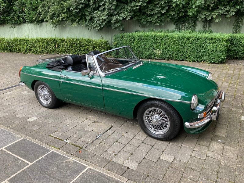 Rapid Classics: Eine Suche. Alle Oldtimer. 26 » Rapid Classics: Eine Suche. Alle Oldtimer. 1974 MG MGB GT