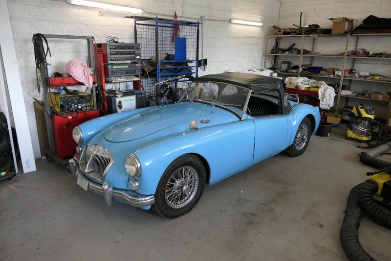 1961 MG MGA - 2 1961 MG MGA - 2