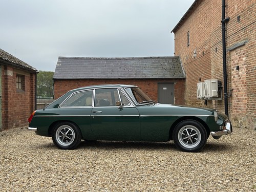 1974 MGB GT Overdrive. Last Owner 9 Years. Thousands Spent. VENDUTO
