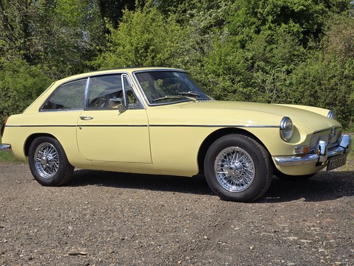 MG B GT, 1974, Primrose Yellow, REBUILT SOLD