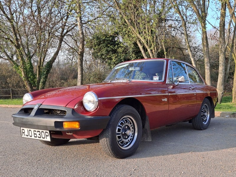 Rapid Classics: Eine Suche. Alle Oldtimer. 15 » Rapid Classics: Eine Suche. Alle Oldtimer. 1976 MG MGB GT V8