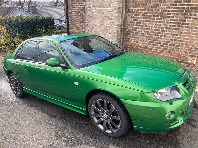 Rapid Classics: Eine Suche. Alle Oldtimer. 13 » Rapid Classics: Eine Suche. Alle Oldtimer. 2005 MG ZT 260 SE 4.6V8