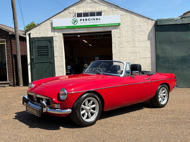 Rapid Classics: Eine Suche. Alle Oldtimer. 20 » Rapid Classics: Eine Suche. Alle Oldtimer. MGB Roadster, ovedrive, Heritage bodyshell