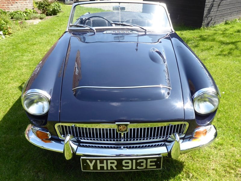 Rapid Classics: Eine Suche. Alle Oldtimer. 20 » Rapid Classics: Eine Suche. Alle Oldtimer. MGC Roadster Manual Overdrive