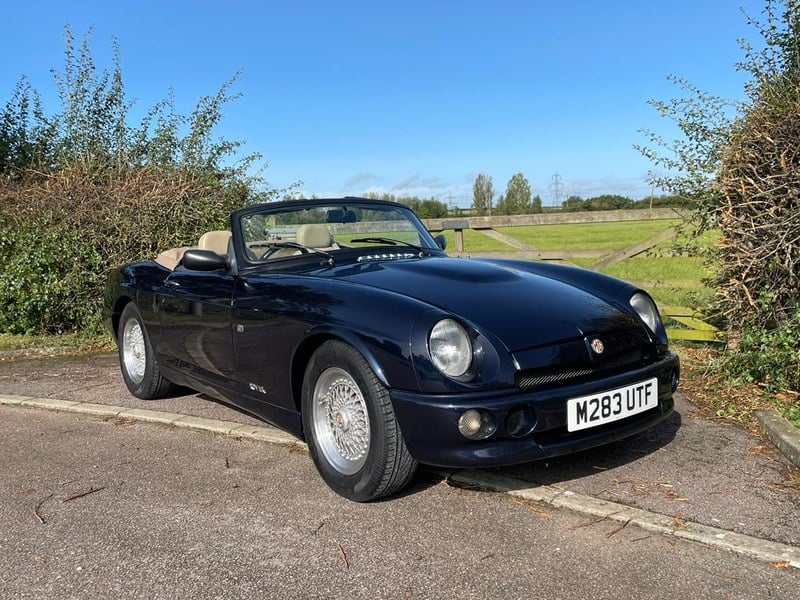 1995 MG RV8 POWER STEERING