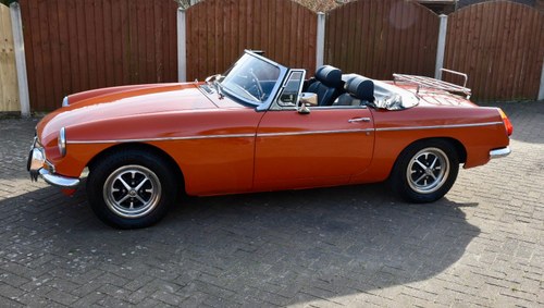 1973 MG B Roadster Blaze Orange FREE UK DELIVERY Kaufen Bei