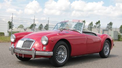 MG MGA 1500