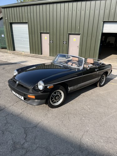 1980 MG MGB Push Button