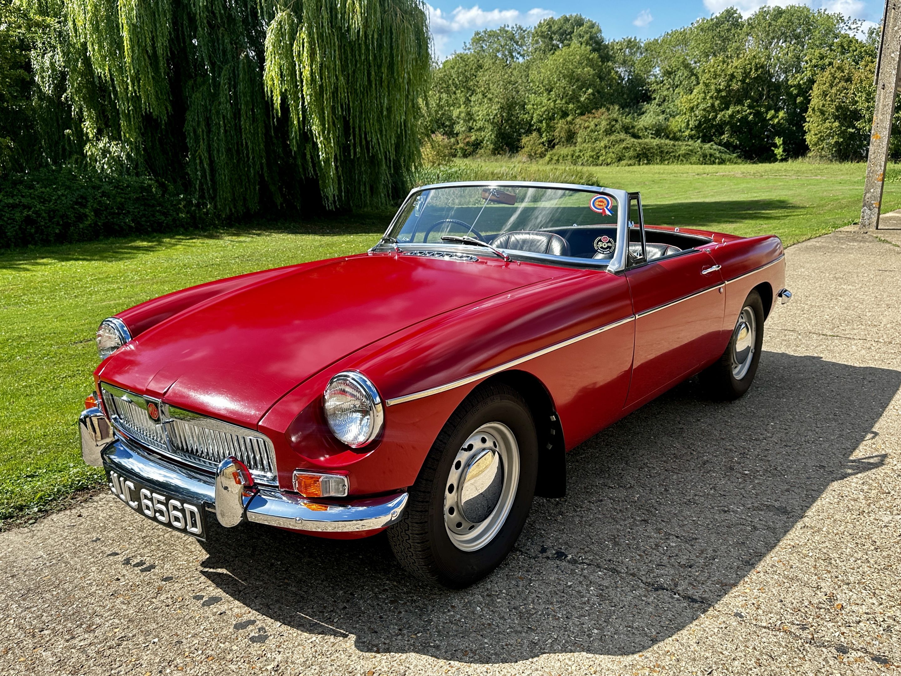 1966 MG MGB Push Button