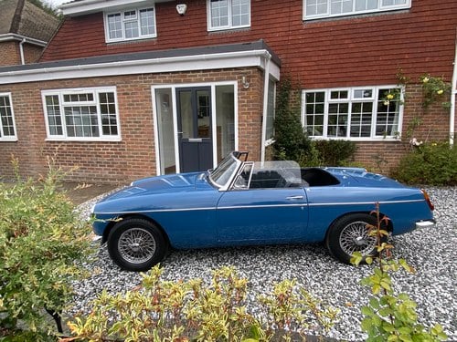 1967 MG MGB Push Button