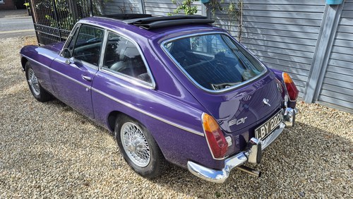 MGB GT 1972 in Aconite VENDIDO
