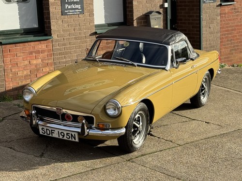 1974 MGB Roadster, Overdrive, Rostyles, very original VENDUTO
