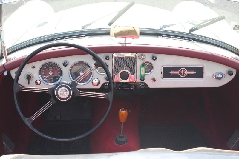 1961 MG MGA - 2 1961 MG MGA - 2