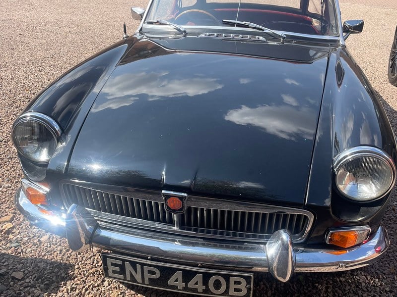 Here we have a very nice MGB Roadster rebuilt