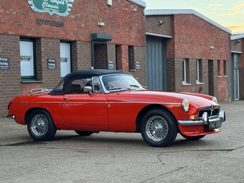 1970 MG MGB Roadster, overdrive, wires, mohair hood VENDU